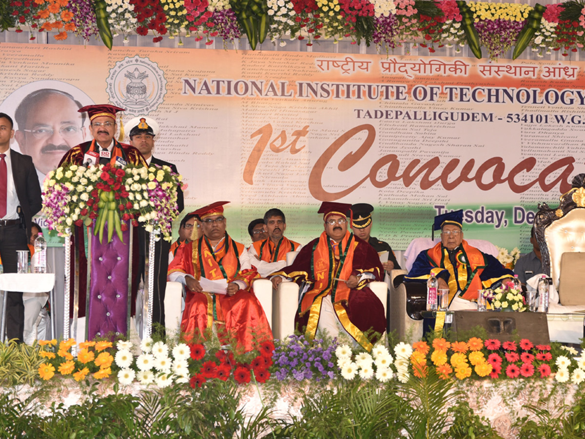 Venkaiah Naidu Participates Nit Convocation West Godavari Photo Gallery - Sakshi17