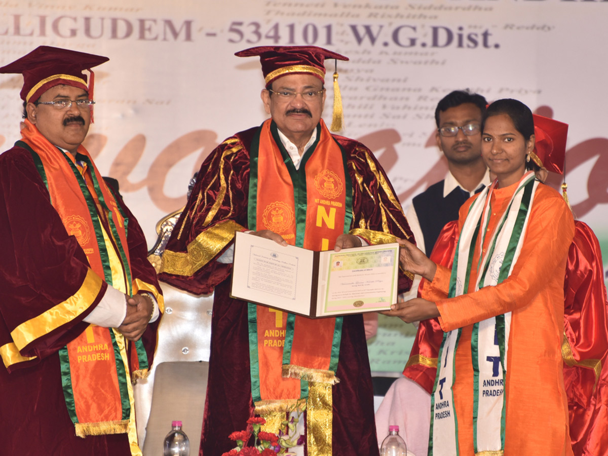 Venkaiah Naidu Participates Nit Convocation West Godavari Photo Gallery - Sakshi19