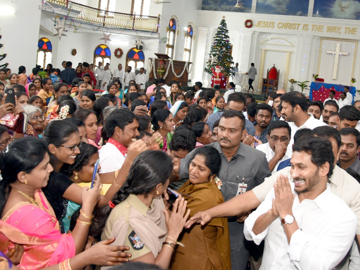 AP CM YS Jagan attended to Christmas Celebrations Photo Gallery - Sakshi10