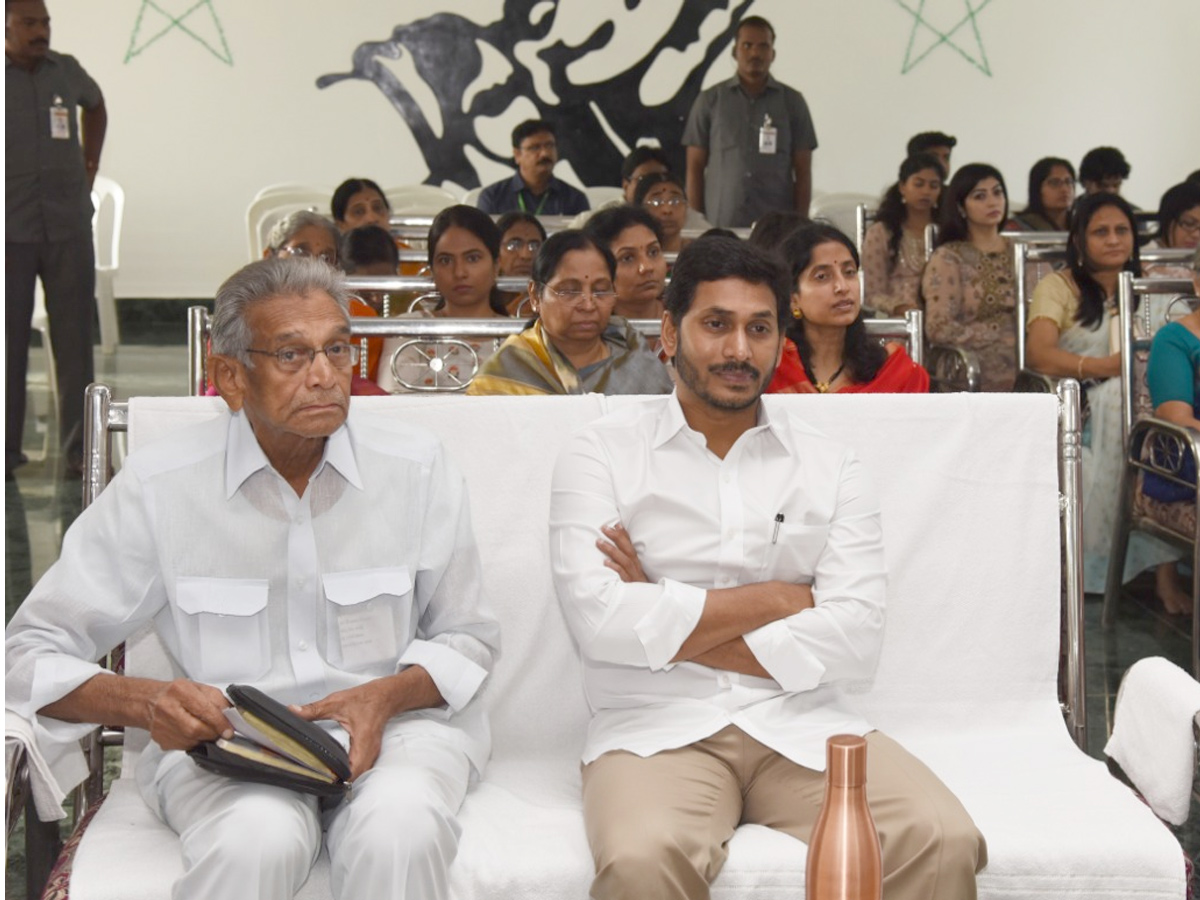 AP CM YS Jagan attended to Christmas Celebrations Photo Gallery - Sakshi6