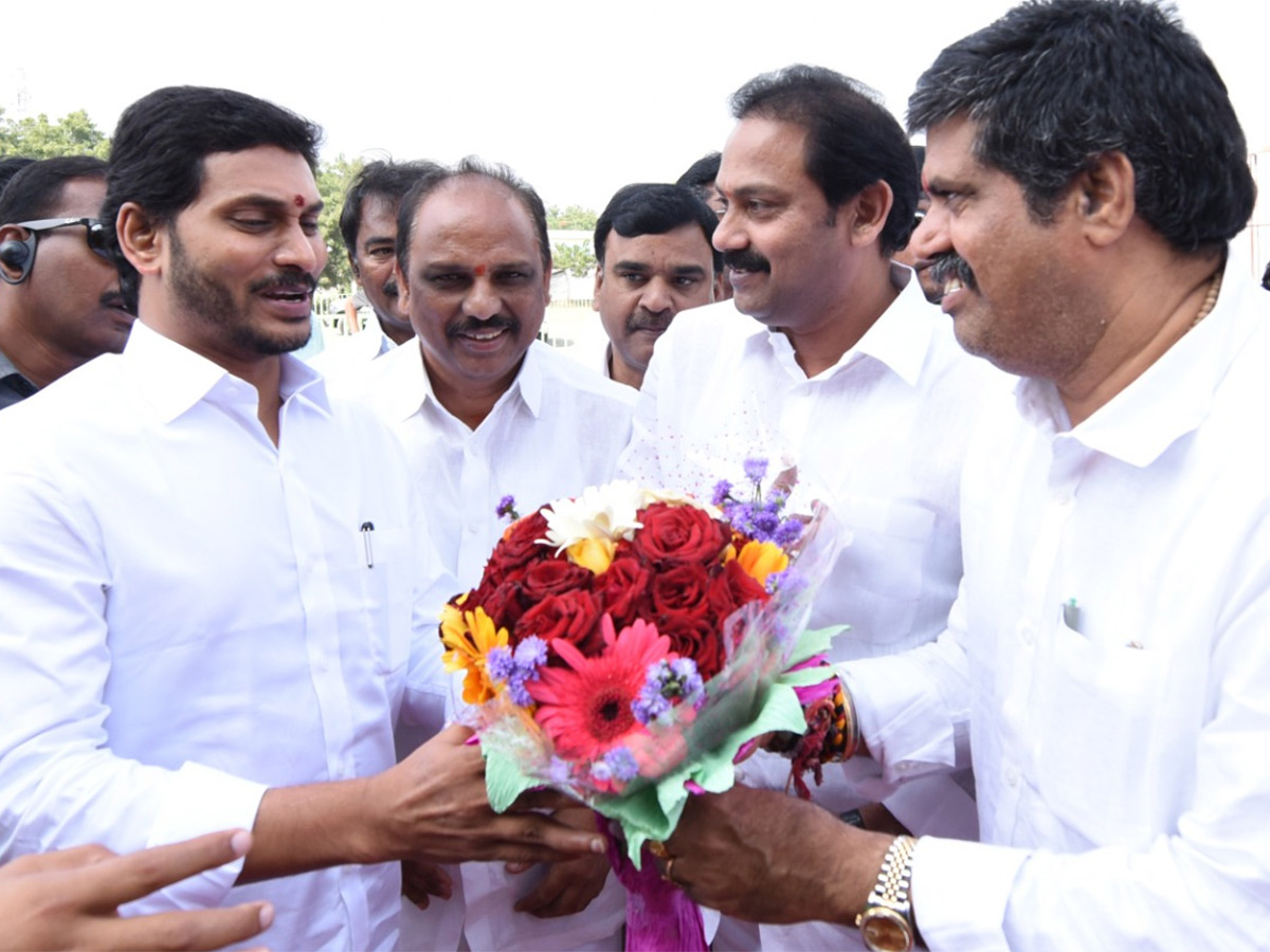 ys Jagan Inaugurates ysr Sports Complex Pulivendula Photo Gallery - Sakshi14