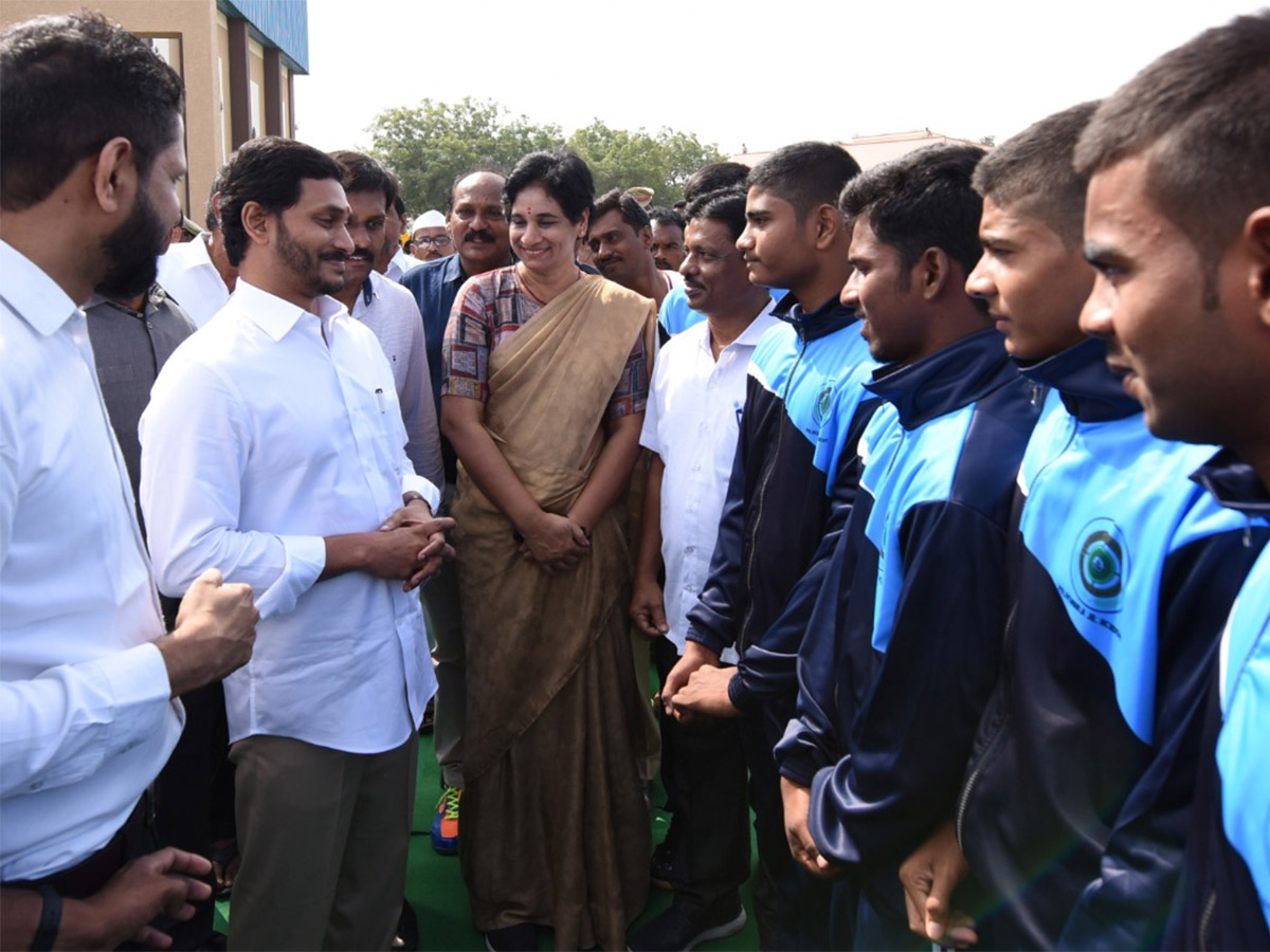 ys Jagan Inaugurates ysr Sports Complex Pulivendula Photo Gallery - Sakshi21