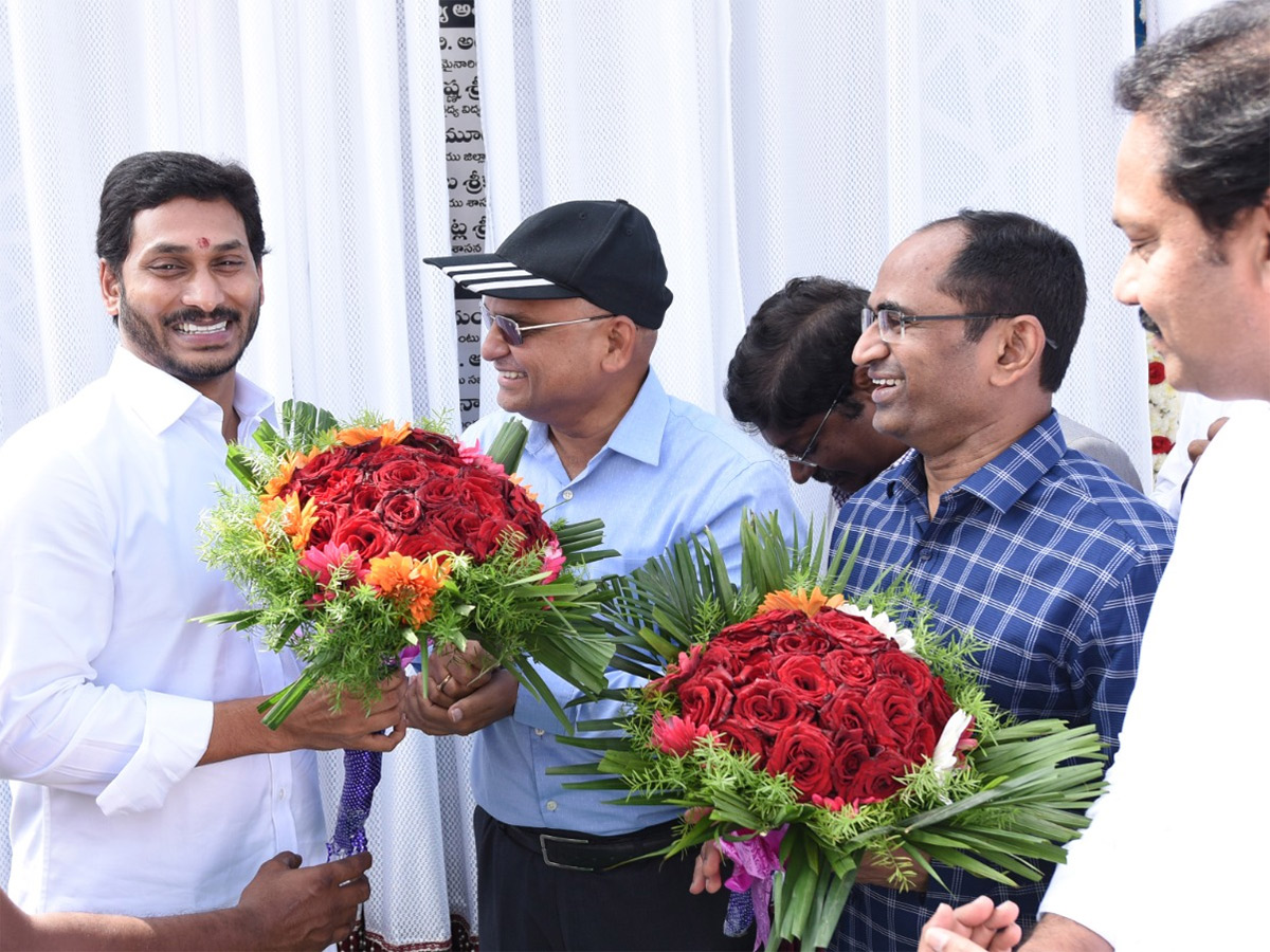 ys Jagan Inaugurates ysr Sports Complex Pulivendula Photo Gallery - Sakshi6