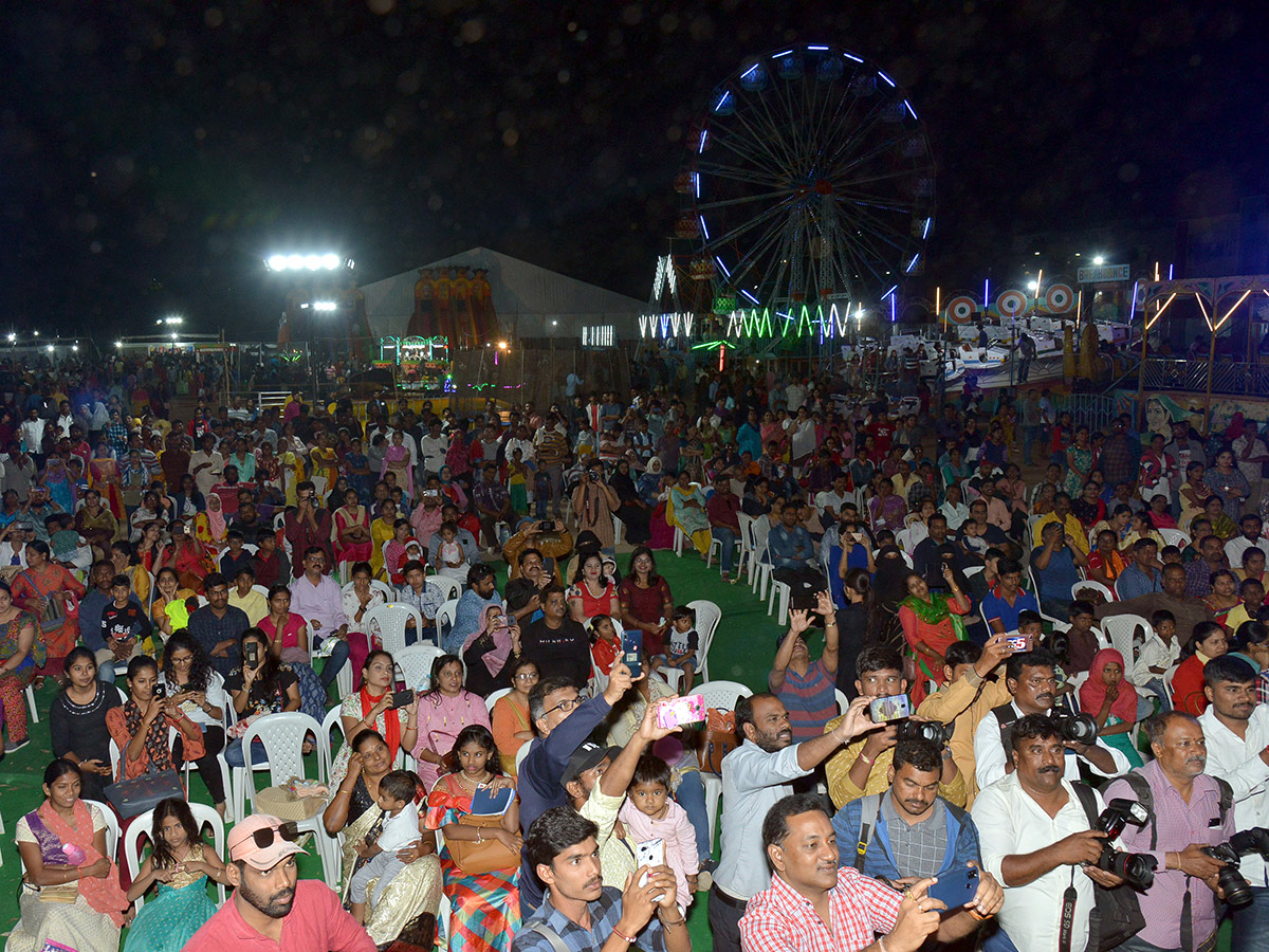 Hamsa Nandini launches Carnival at Necklace Road Photo Gallery - Sakshi4