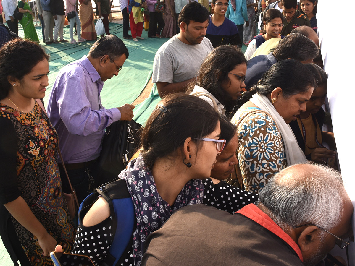 Heavy Rush Hyderabad Book Fair 2019 Photo Gallery - Sakshi12