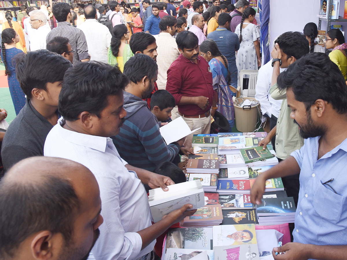 Heavy Rush Hyderabad Book Fair 2019 Photo Gallery - Sakshi13