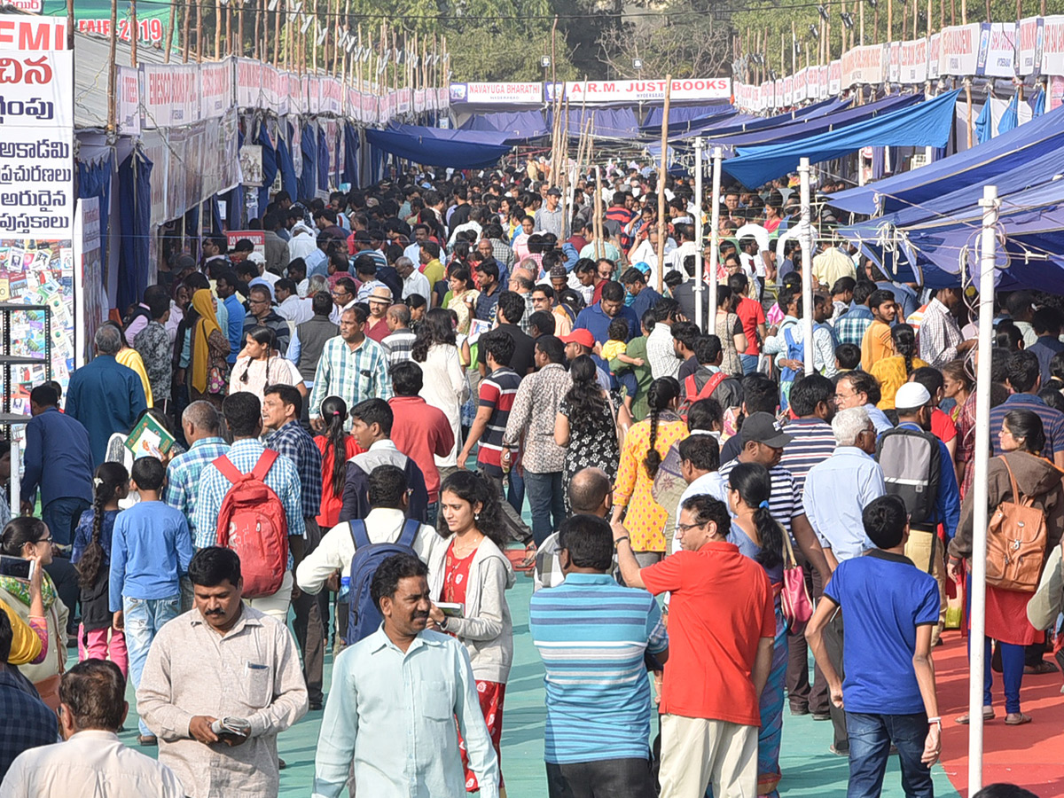 Heavy Rush Hyderabad Book Fair 2019 Photo Gallery - Sakshi22