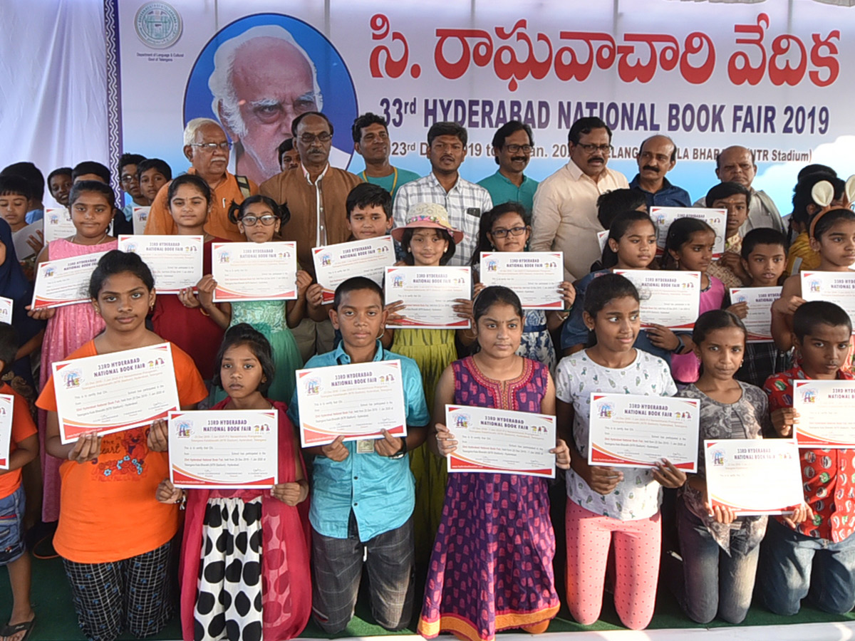 Heavy Rush Hyderabad Book Fair 2019 Photo Gallery - Sakshi29