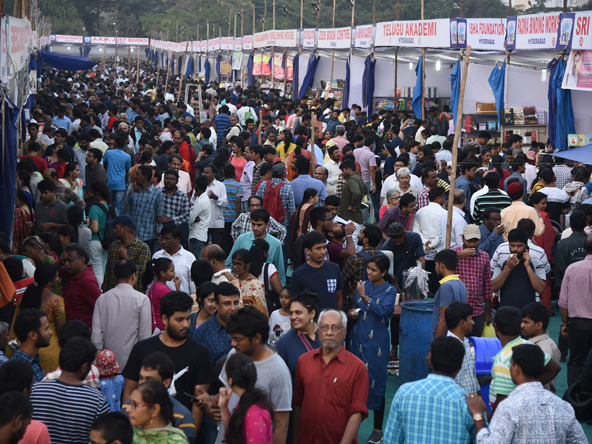 Heavy Rush Hyderabad Book Fair 2019 Photo Gallery - Sakshi9