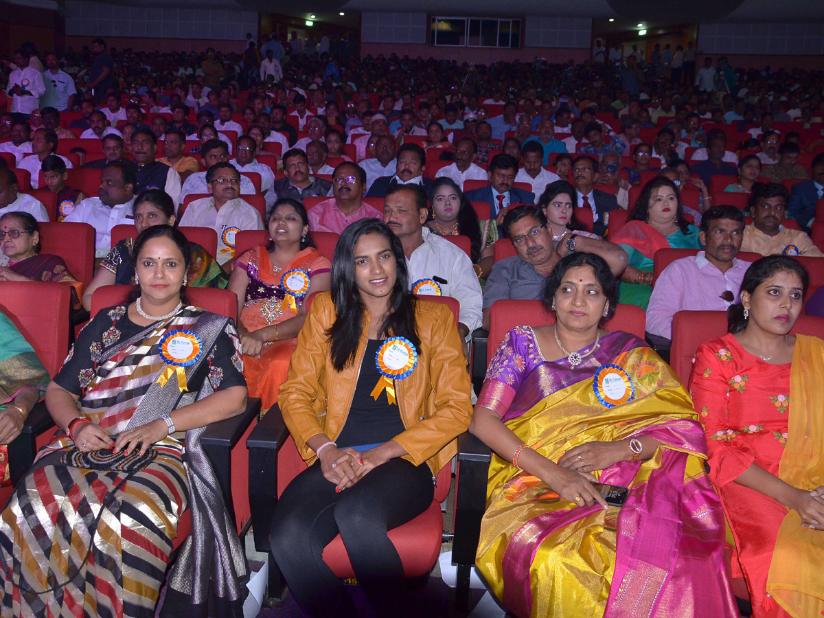 pv sindhu at shipla kala vadika Photo Gallery - Sakshi10