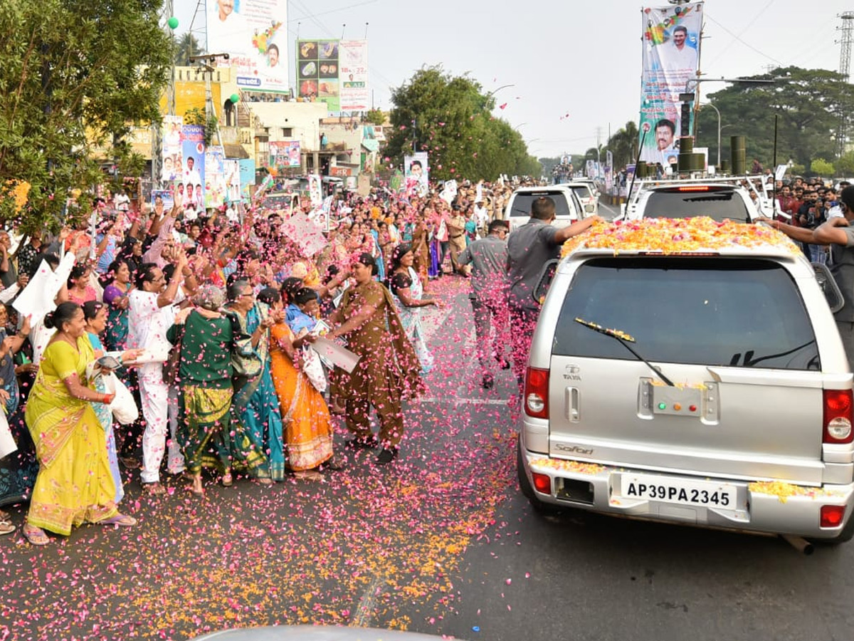 AP CM YS Jagan Mohan Reddy to inaugurate Visakha Utsav 2019 Photo Gallery - Sakshi32