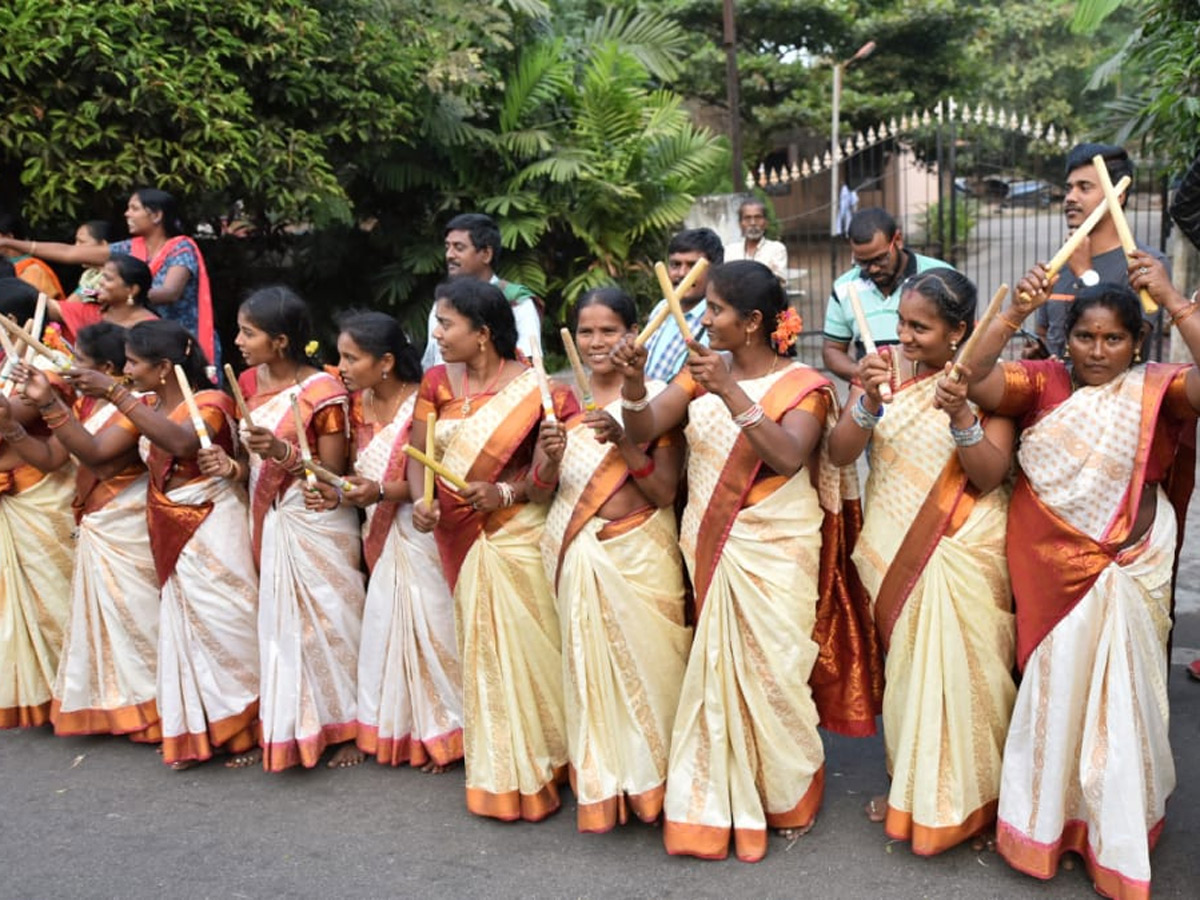 AP CM YS Jagan Mohan Reddy to inaugurate Visakha Utsav 2019 Photo Gallery - Sakshi37