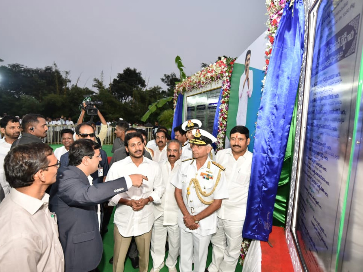 AP CM YS Jagan Mohan Reddy to inaugurate Visakha Utsav 2019 Photo Gallery - Sakshi19