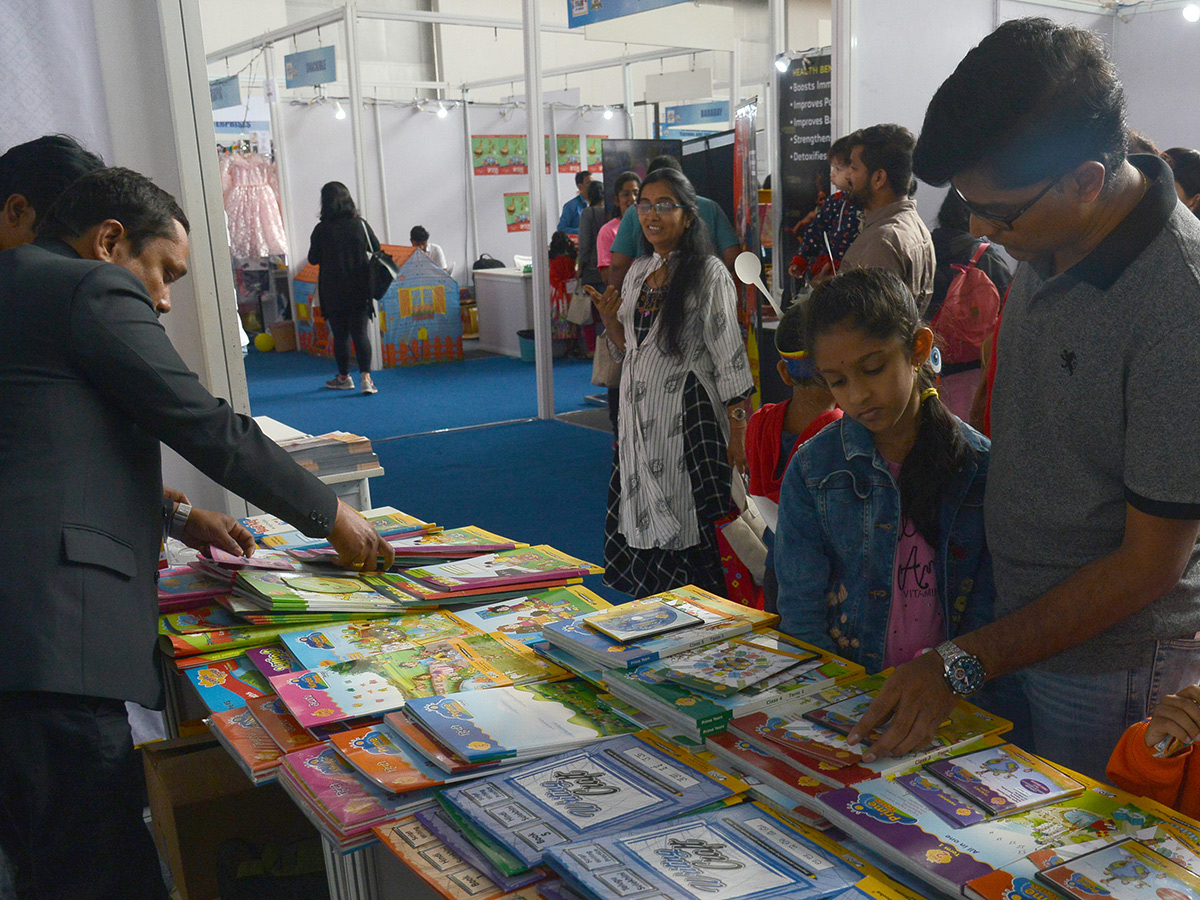 Hyderabad Kids Fair on HITEX Photo Gallery - Sakshi7