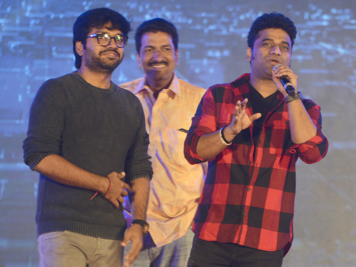 Sarileru Neekevvaru song launch Photo Gallery - Sakshi6