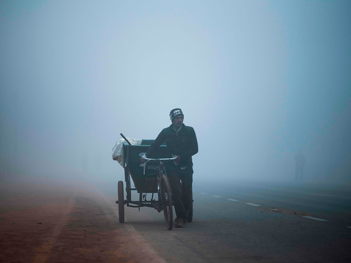 Heavy Fog In New Delhi Photo Gallery - Sakshi9