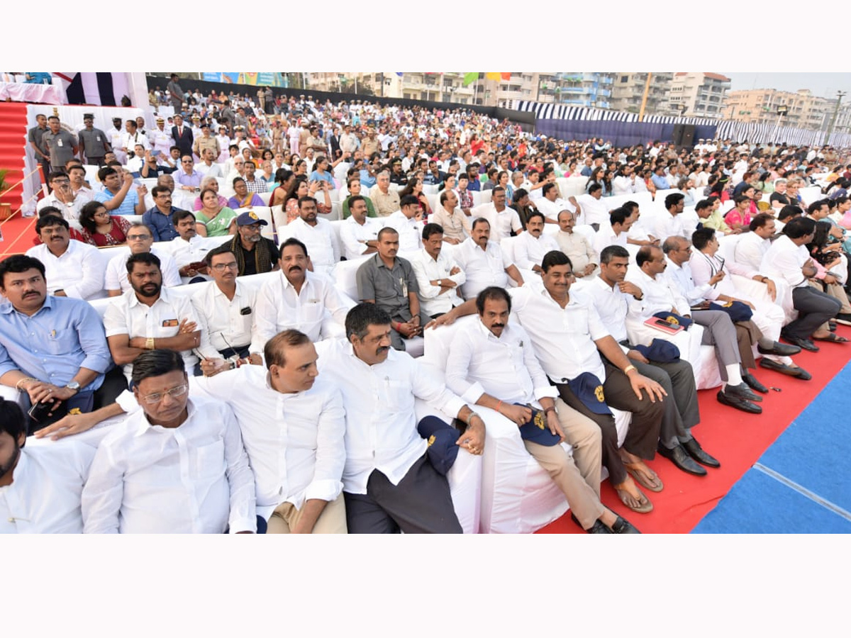 AP CM YS Jagan Participates Navy Day Celebrations Photo Gallery - Sakshi12