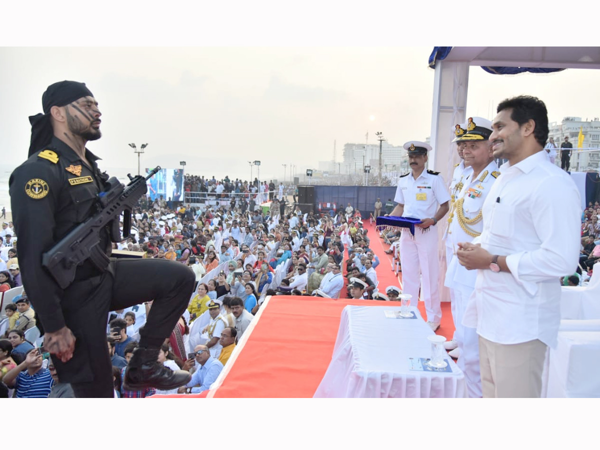 AP CM YS Jagan Participates Navy Day Celebrations Photo Gallery - Sakshi2