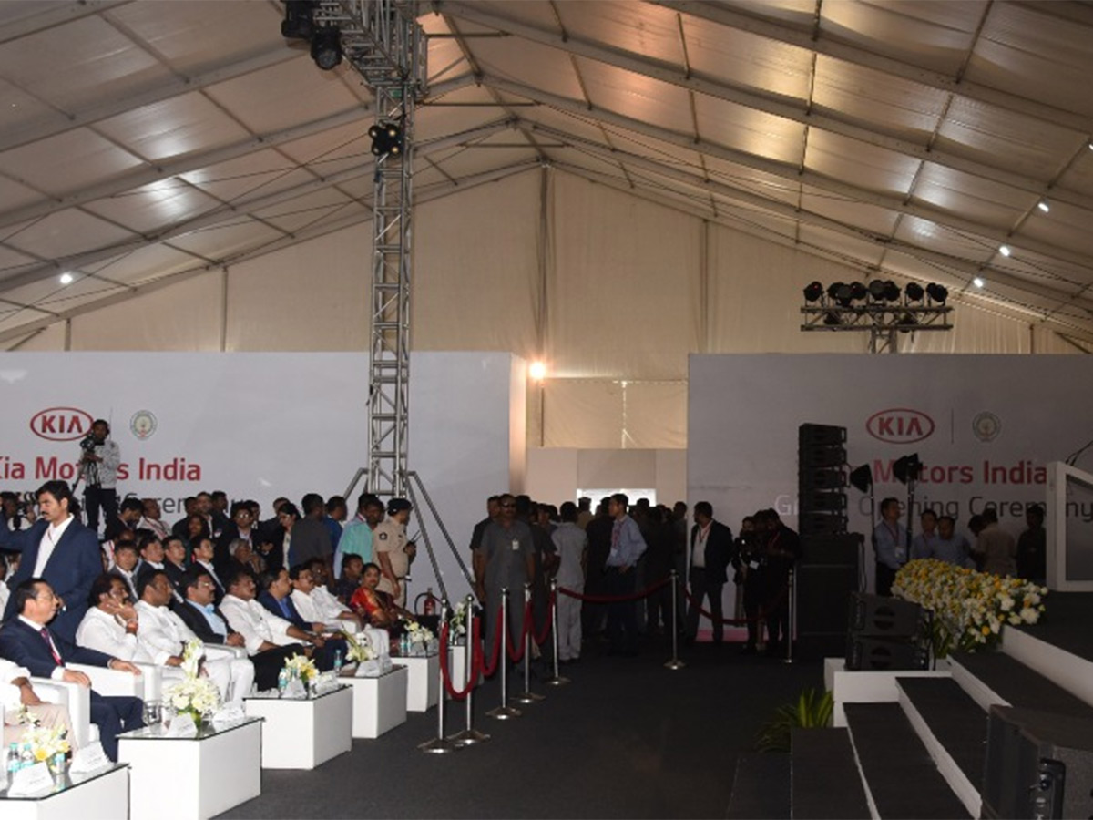 AP CM YS Jagan To Launch KIA Motor Plants In Anantapur Photo Gallery - Sakshi22