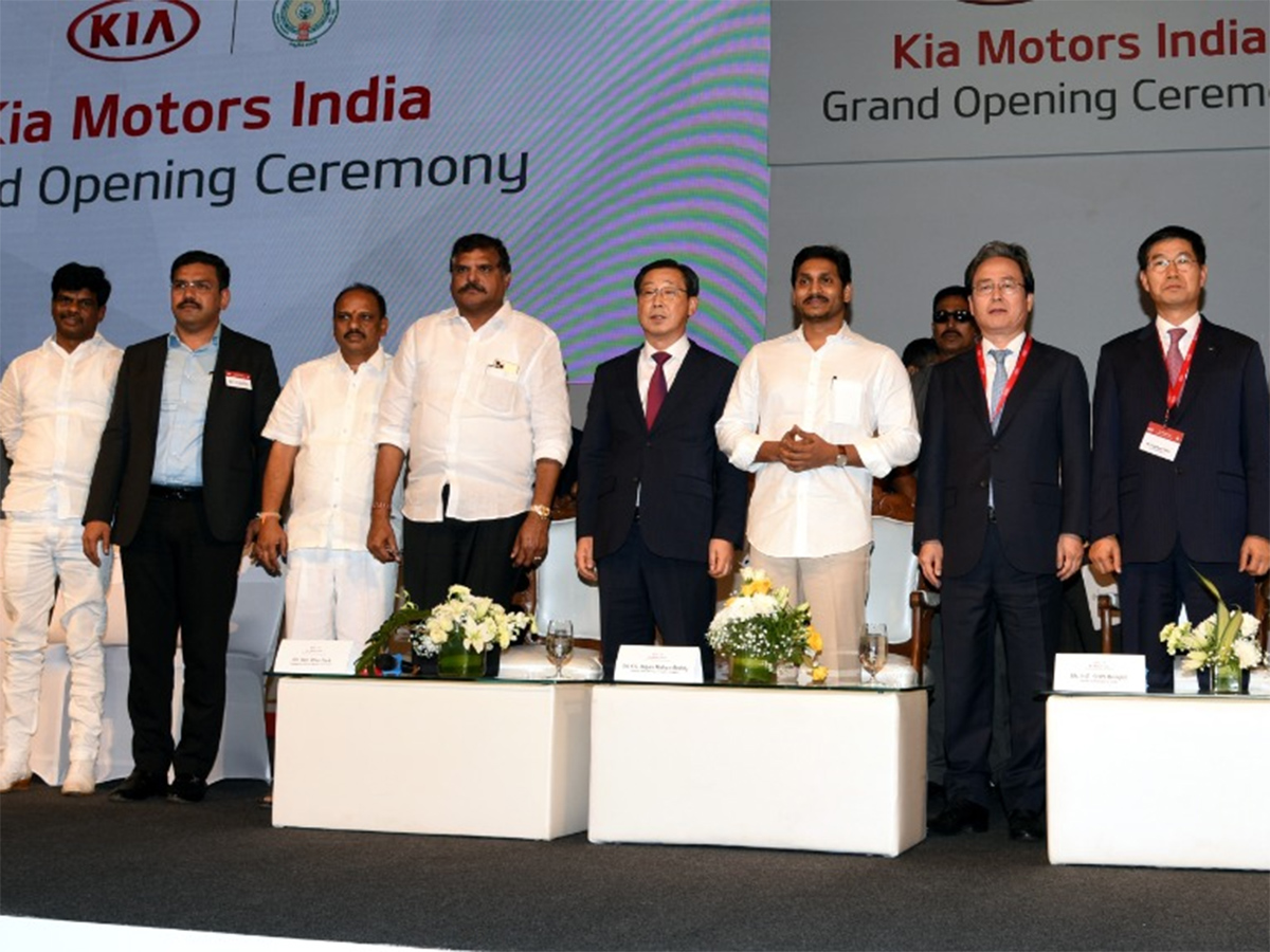 AP CM YS Jagan To Launch KIA Motor Plants In Anantapur Photo Gallery - Sakshi25