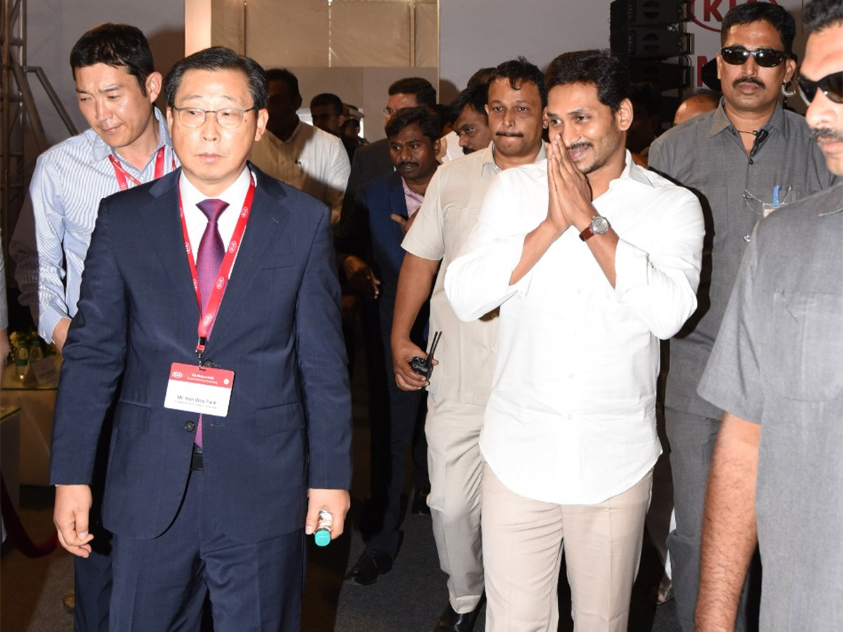 AP CM YS Jagan To Launch KIA Motor Plants In Anantapur Photo Gallery - Sakshi40