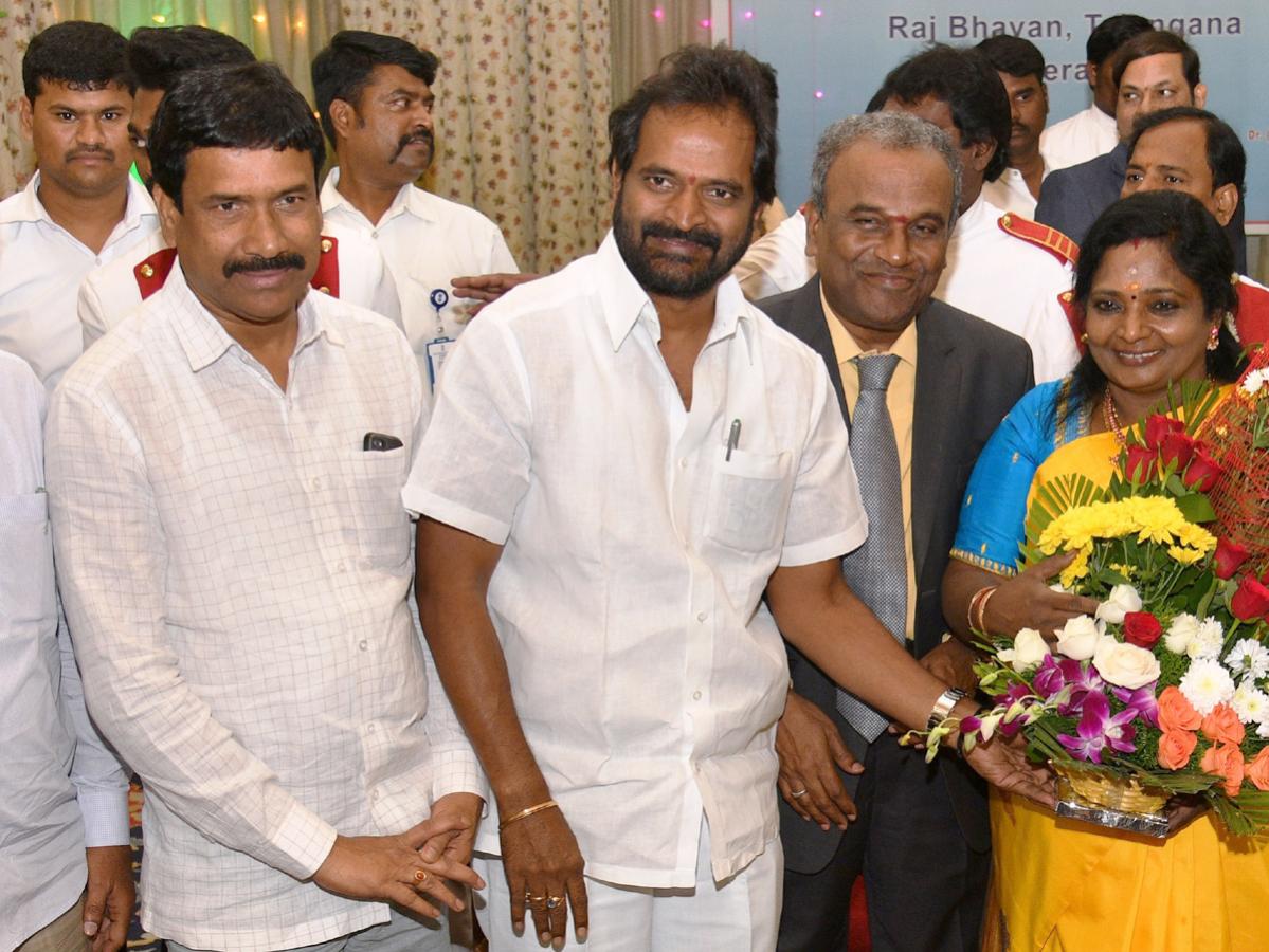 Tamilisai Soundararajan Praja Darbar at Raj Bhavan Photo Gallery - Sakshi2