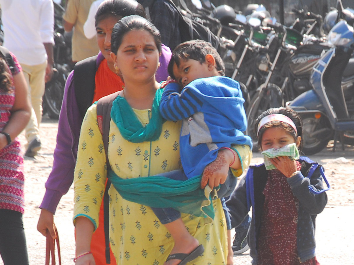 Heavy Rush in Secunderabad Railway Station Photo Gallery - Sakshi21