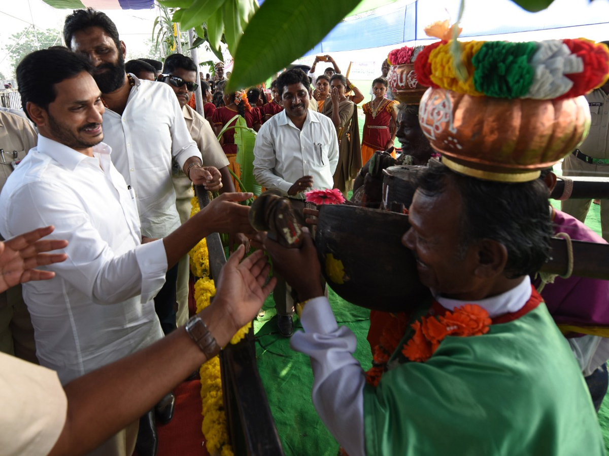 CM Jagan Reddy participates in Sankranti celebrations at Gudivada - Sakshi12