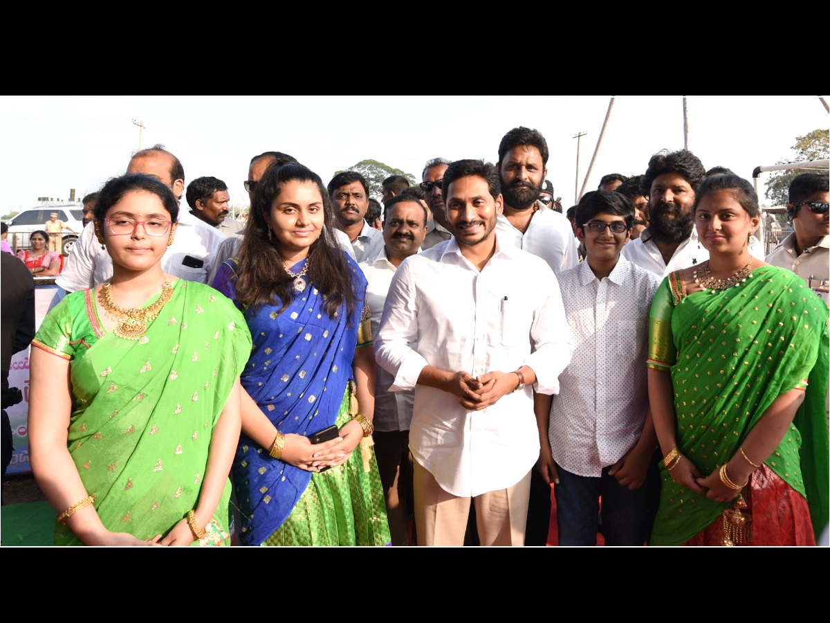 CM Jagan Reddy participates in Sankranti celebrations at Gudivada - Sakshi19