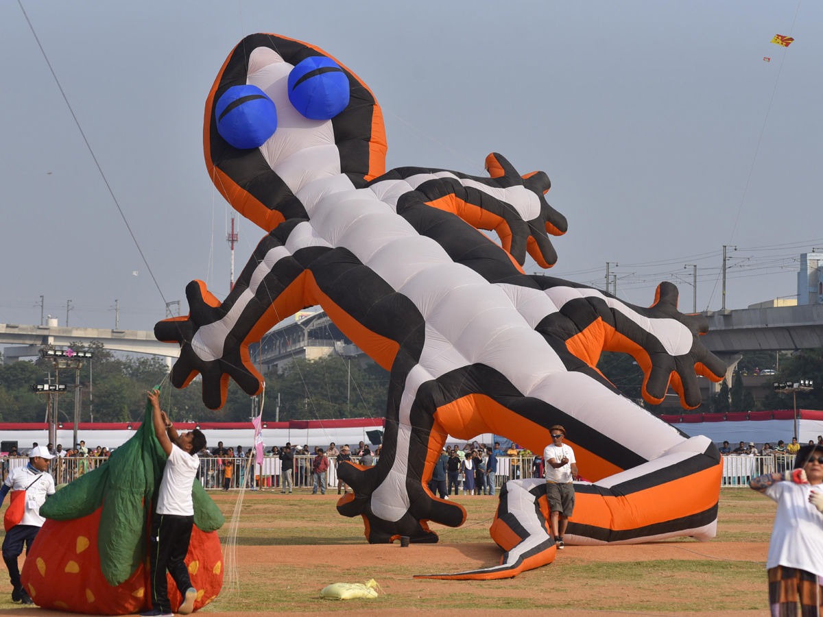 Kite And Sweet Festival In Hyderabad - Sakshi23