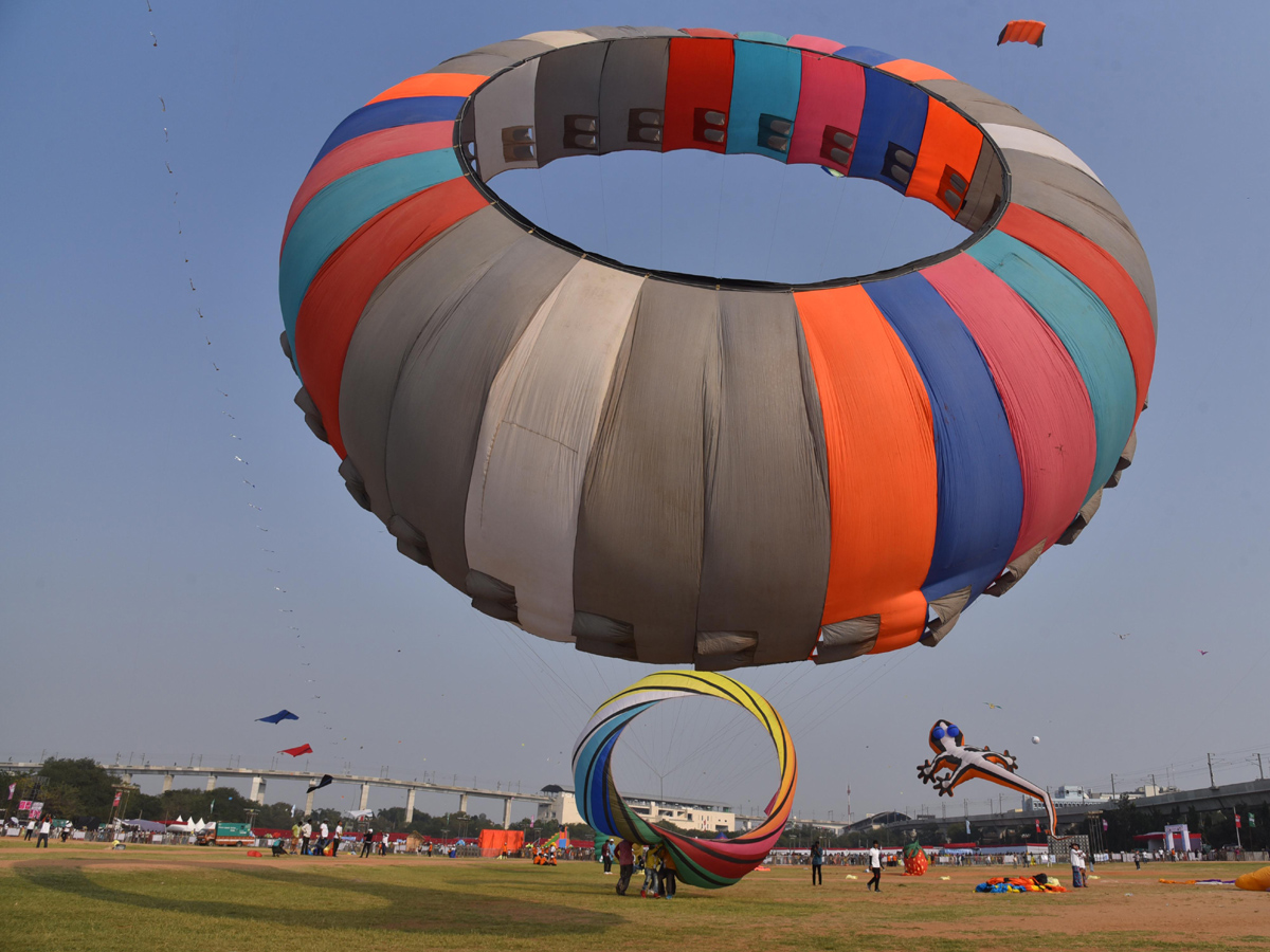 Kite And Sweet Festival In Hyderabad - Sakshi24