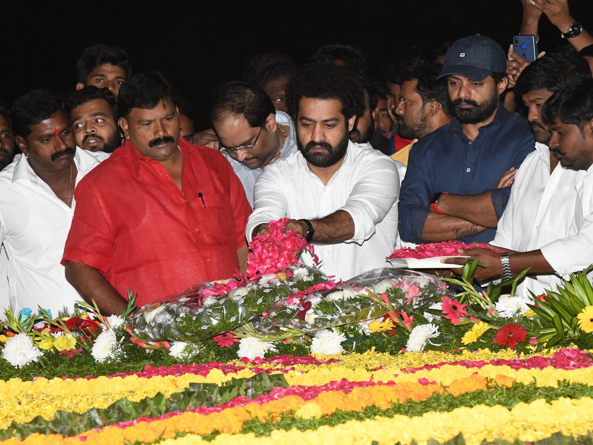 NTR KalyanRam At NTR Ghat Photo Gallery - Sakshi1