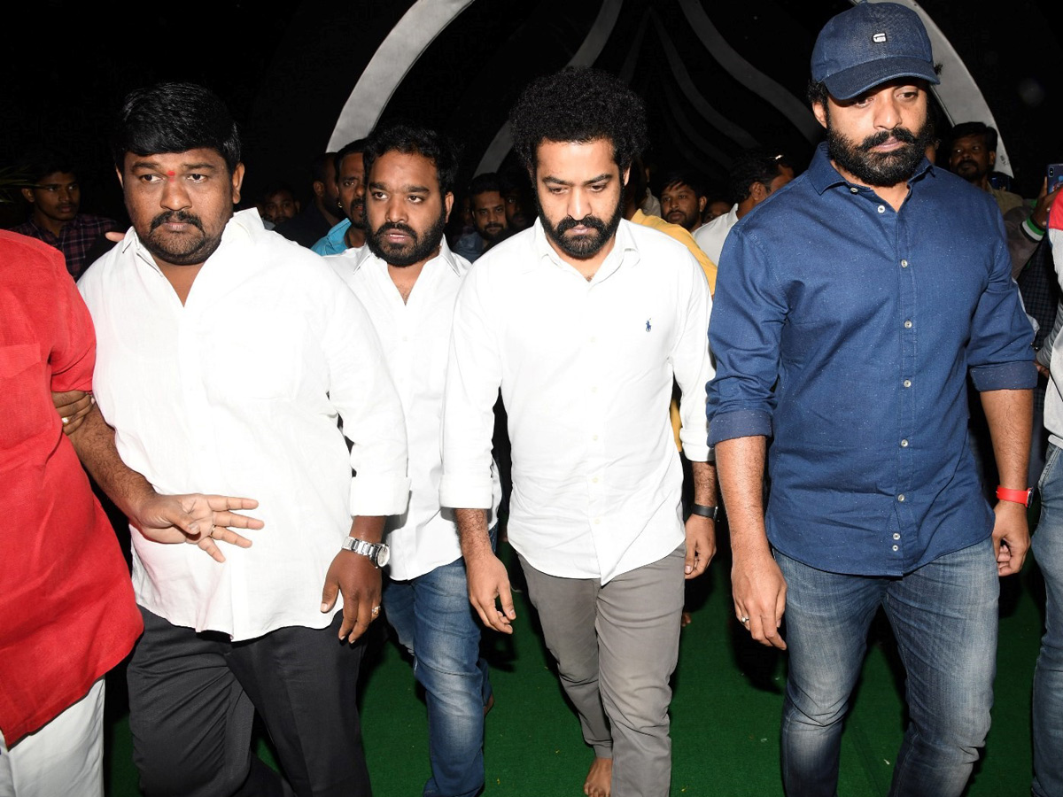 NTR KalyanRam At NTR Ghat Photo Gallery - Sakshi11