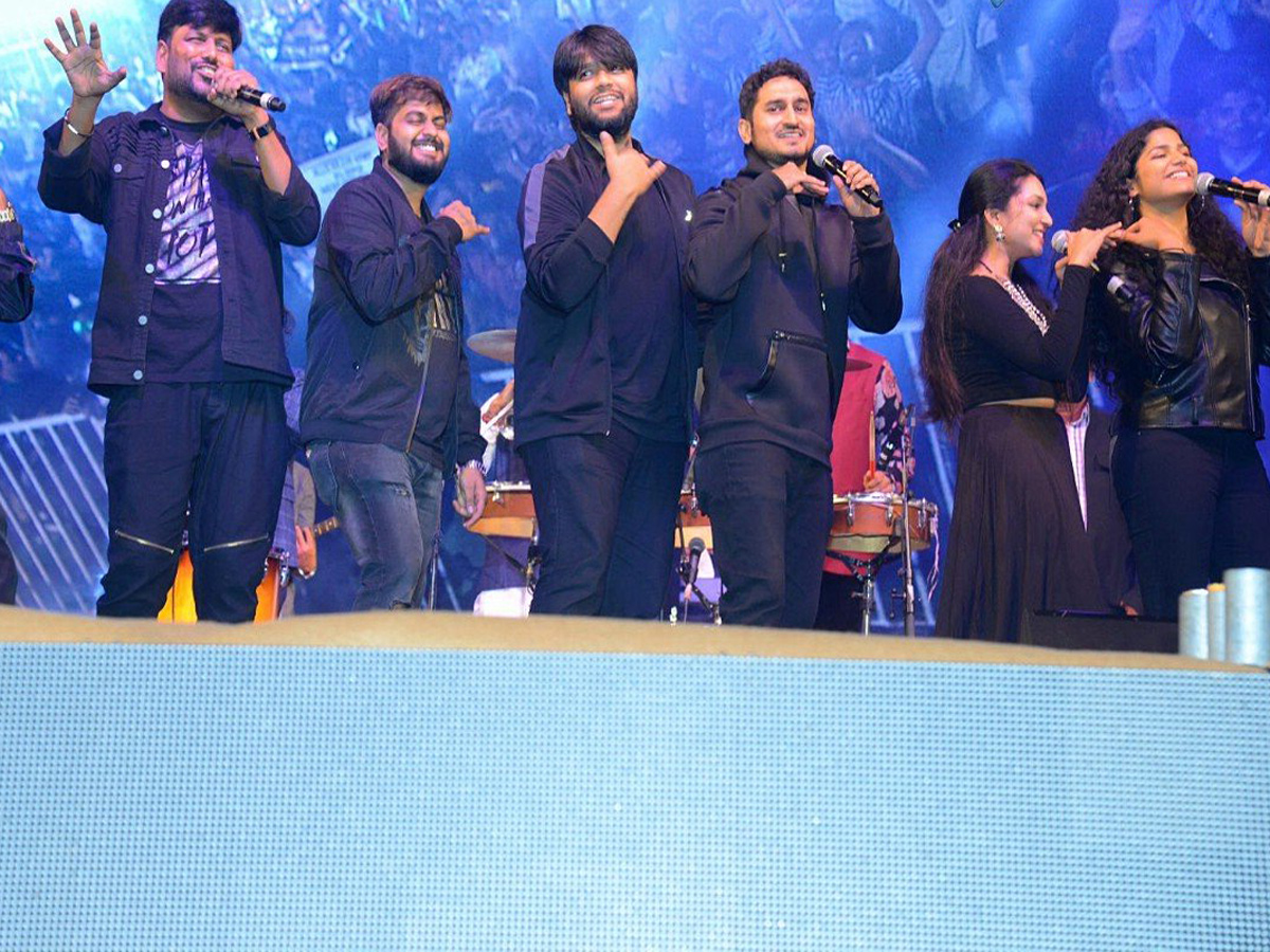  Ala Vaikunthapurramuloo Success Celebrations at VIZAG Photo Gallery - Sakshi5