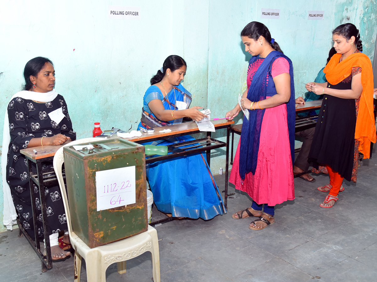 Telangana Municipal Elections Polling Photo Gallery - Sakshi13