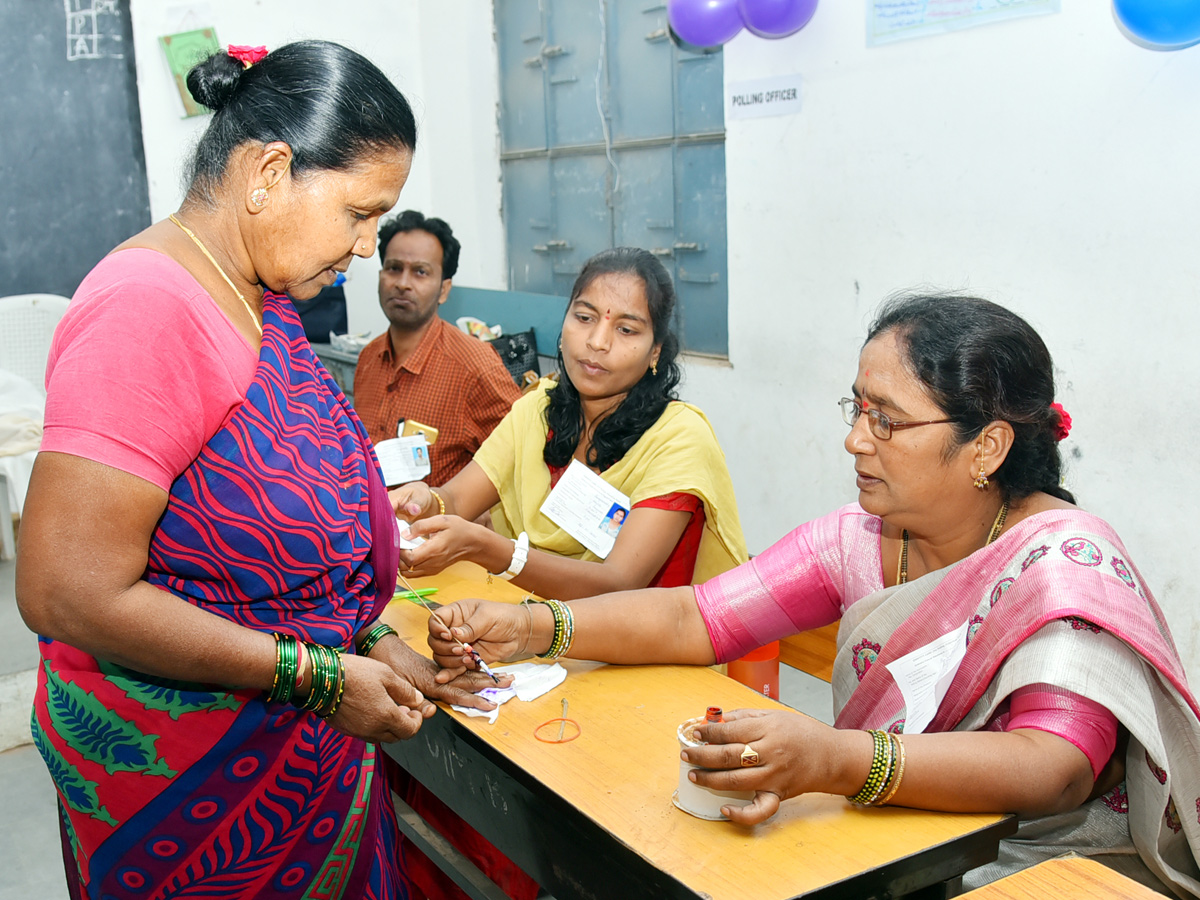 Telangana Municipal Elections Polling Photo Gallery - Sakshi2