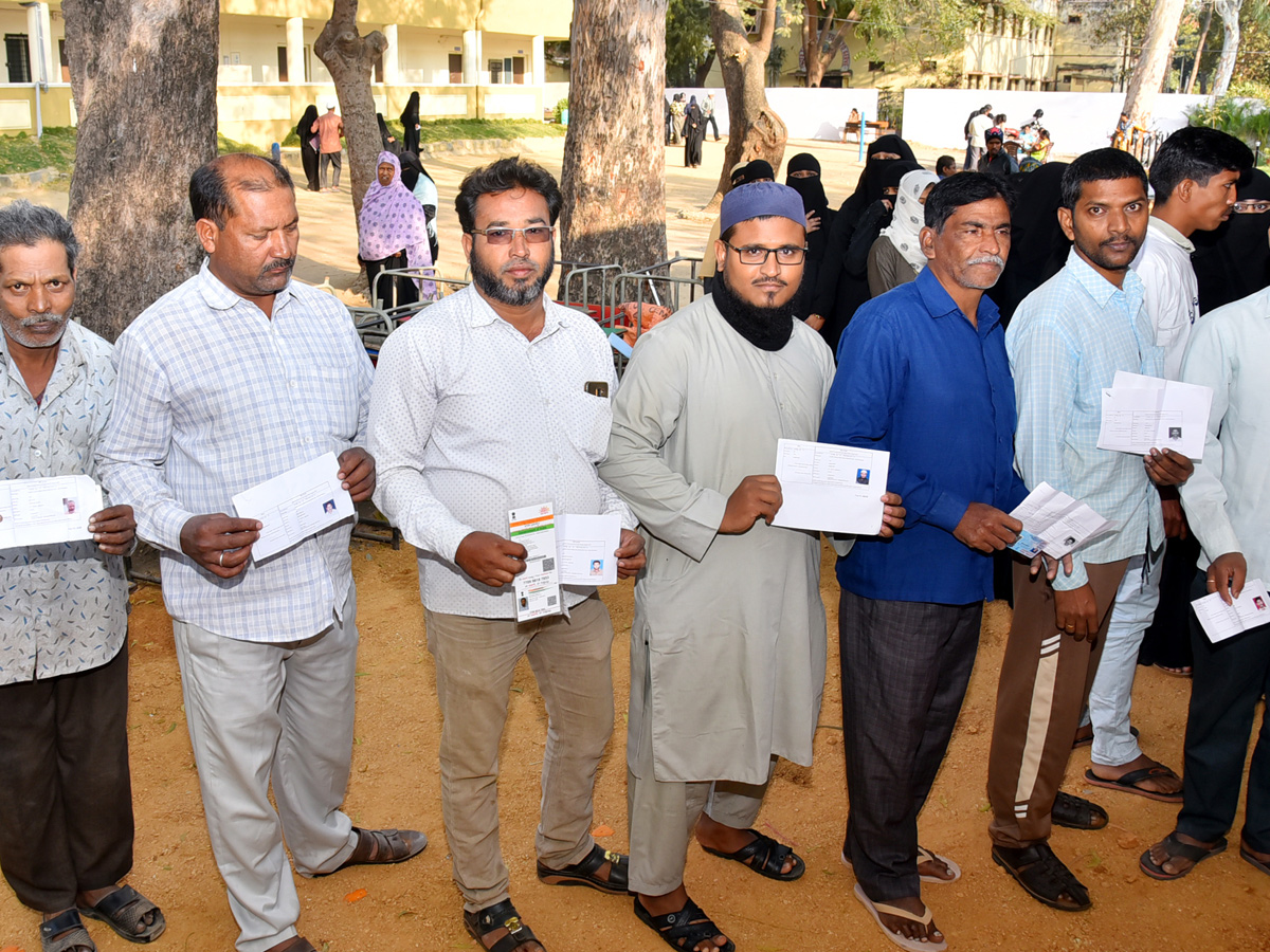 Telangana Municipal Elections Polling Photo Gallery - Sakshi7