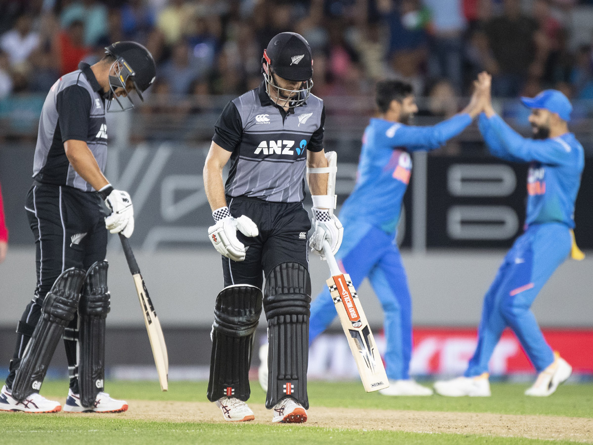 India beat New Zealand by 7 wickets Photo Gallery - Sakshi11