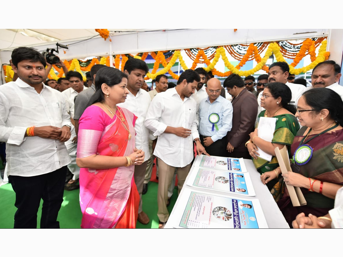 AP CM YS Jagan launch YSR Aarogyasri Filet Project In Eluru Photo Gallery - Sakshi11