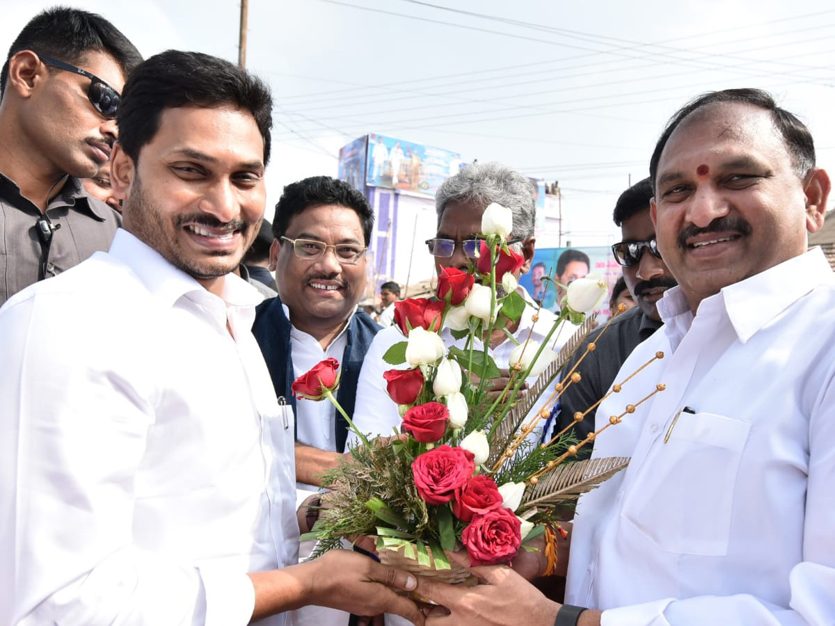 AP CM YS Jagan launch YSR Aarogyasri Filet Project In Eluru Photo Gallery - Sakshi21