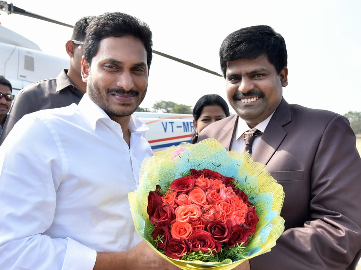 AP CM YS Jagan launch YSR Aarogyasri Filet Project In Eluru Photo Gallery - Sakshi4