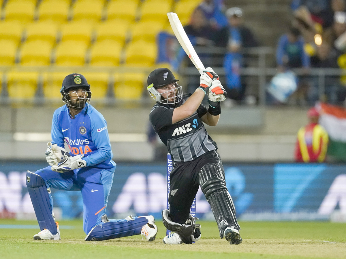 India wins another super over thriller takes 4-0 lead Photo Gallery - Sakshi9