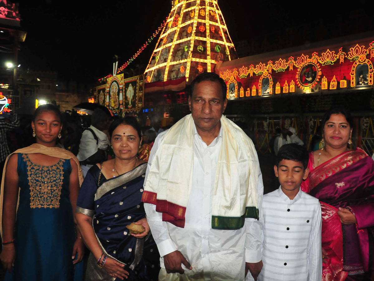 Celebrities visit Tirumala Temple Photo Gallery - Sakshi14