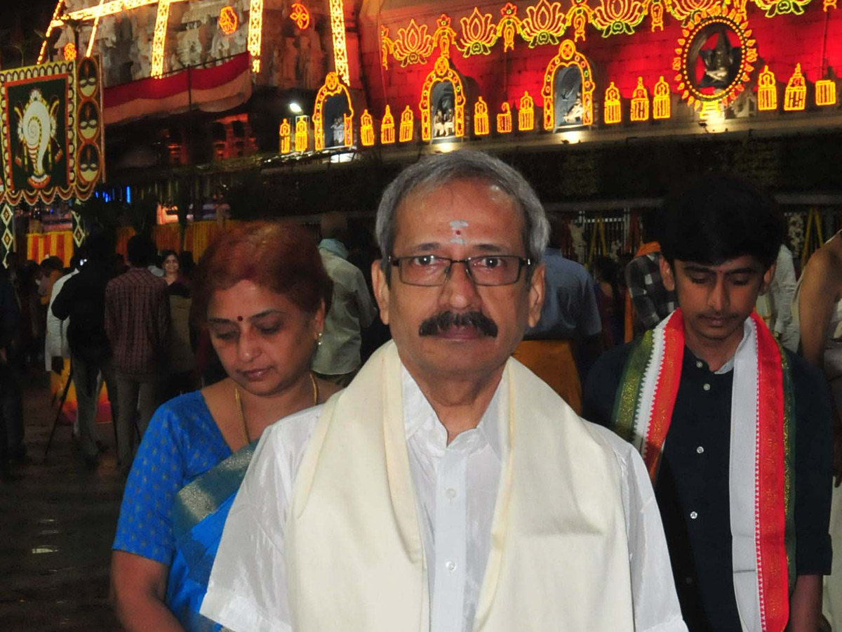 Celebrities visit Tirumala Temple Photo Gallery - Sakshi35