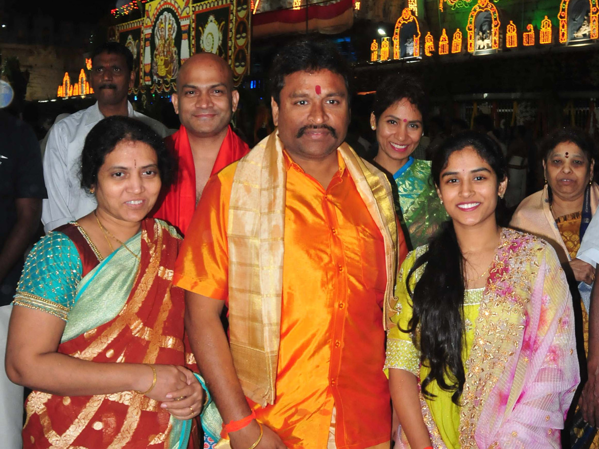 Celebrities visit Tirumala Temple Photo Gallery - Sakshi2