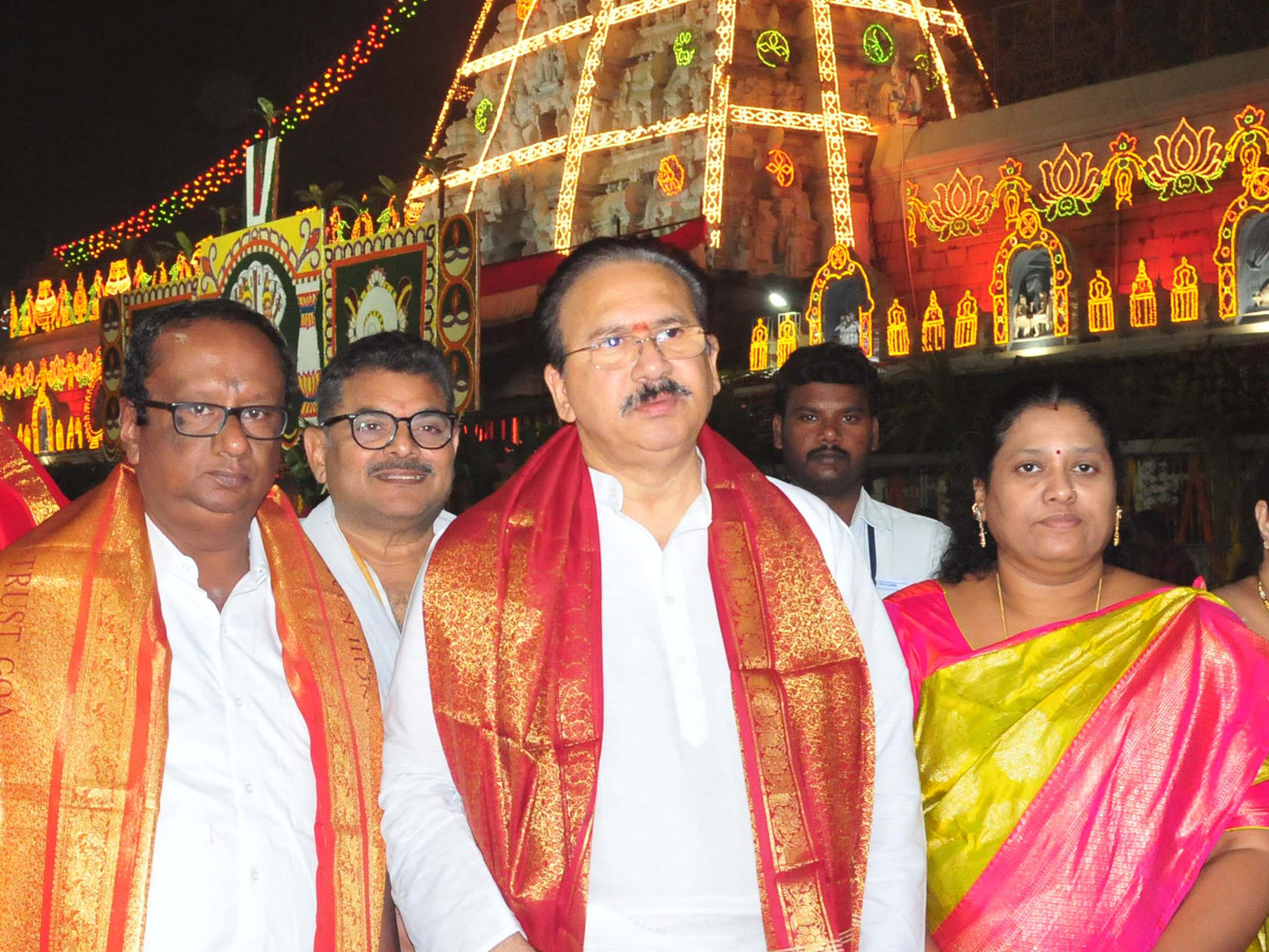 Celebrities visit Tirumala Temple Photo Gallery - Sakshi41