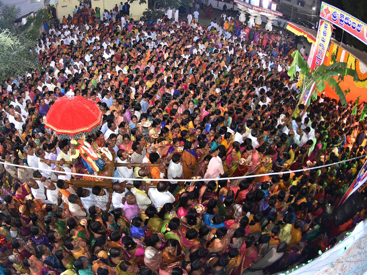 Vaikunta Ekadasi Celebrations Ap and Telangana Photo Gallery - Sakshi2