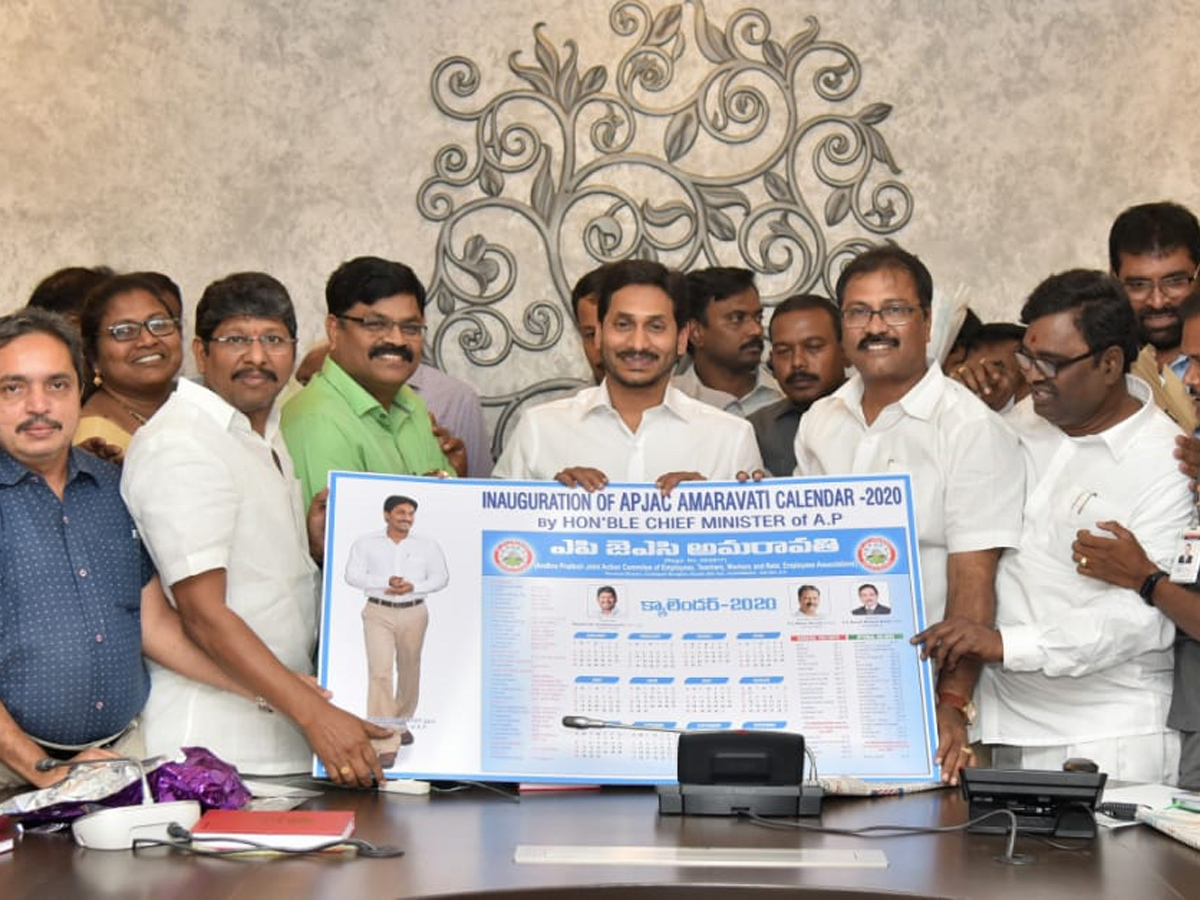 Ys Jagan Mohan Reddy Launch in Dairies 2020 Photo Gallery - Sakshi10