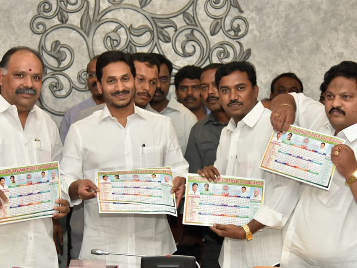 Ys Jagan Mohan Reddy Launch in Dairies 2020 Photo Gallery - Sakshi9