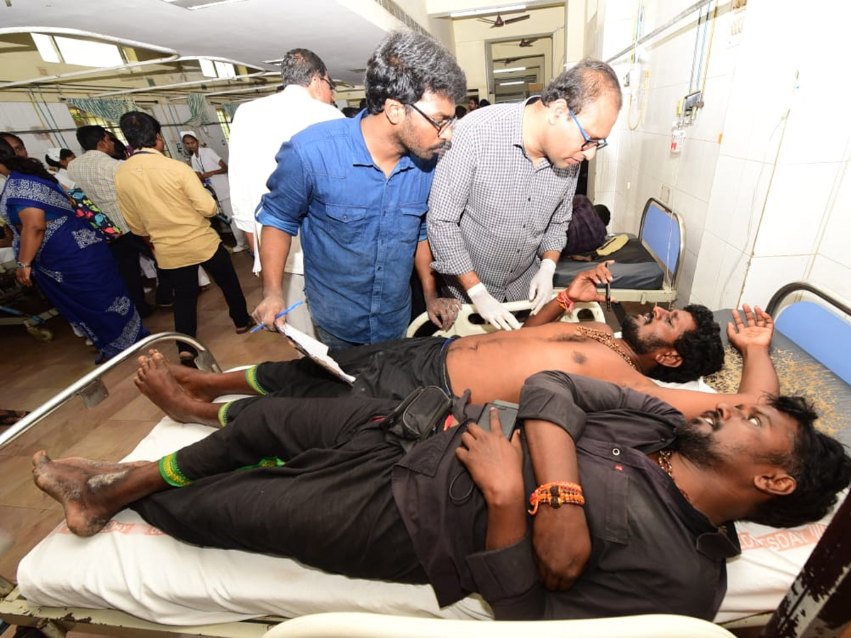 Road Accident Chittoo Photo Gallery - Sakshi23